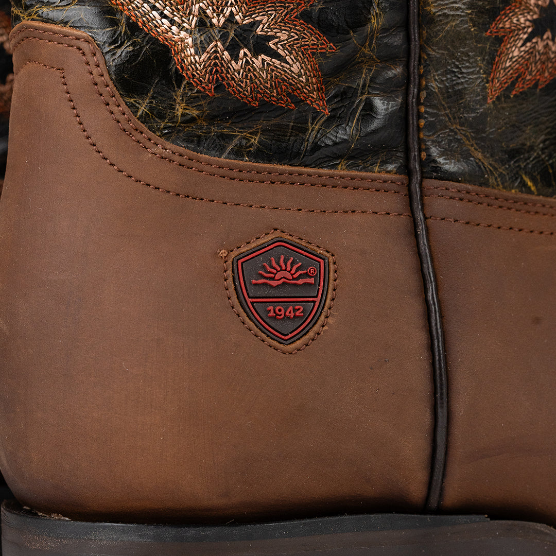Detalle del tobillo y tacón de la Bota Vaquera Rio Grande Madison, diseñada para ofrecer máxima comodidad y resistencia, disponible en Boot Place.