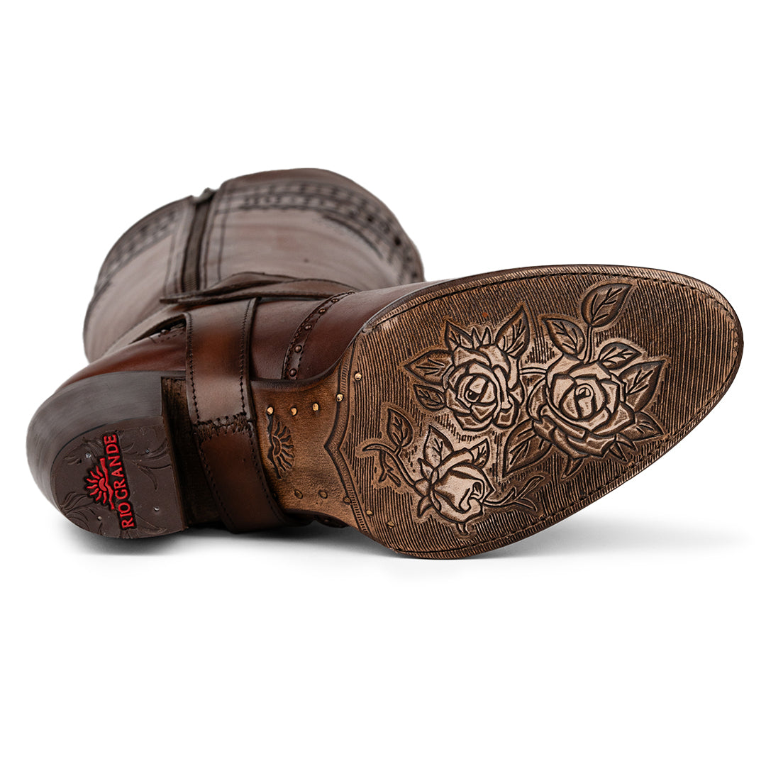 Suela grabada con rosas en la bota vaquera larga Rio Grande Roma disponible en Boot Place.