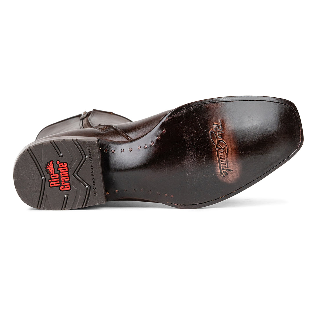 Suela resistente de la Bota Vaquera Casual Rio Grande Jerry, diseñada para durar en cualquier entorno, de venta en Boot Place.