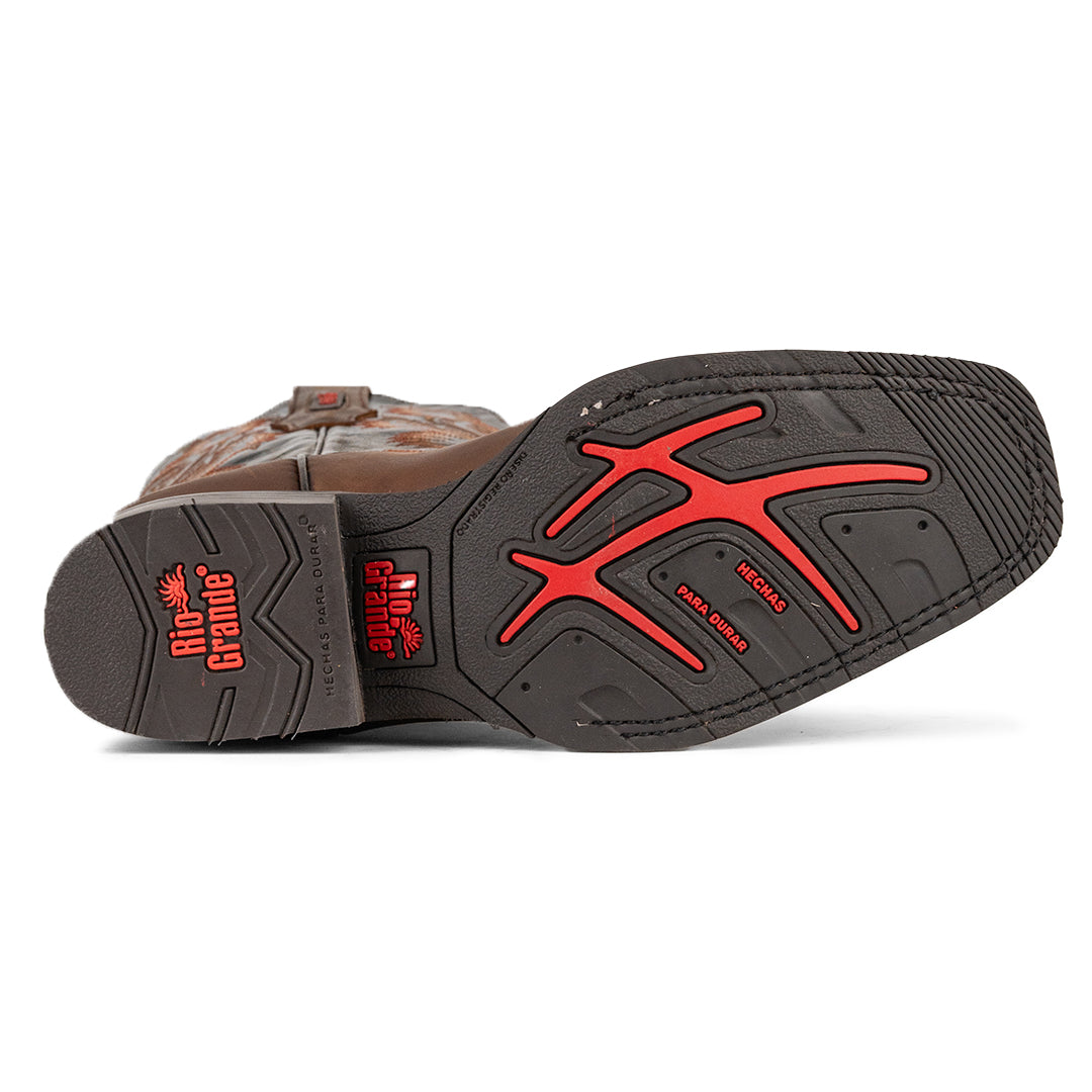 Detalle de la suela resistente de la Bota Vaquera Rio Grande Madison, diseñada para ofrecer tracción y durabilidad en cualquier terreno, disponible en Boot Place.